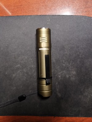 ไฟฉายแรงสูงขนาดเล็ก Pioneman K21X Desert Sand หลอด SST70 , 3000 LM