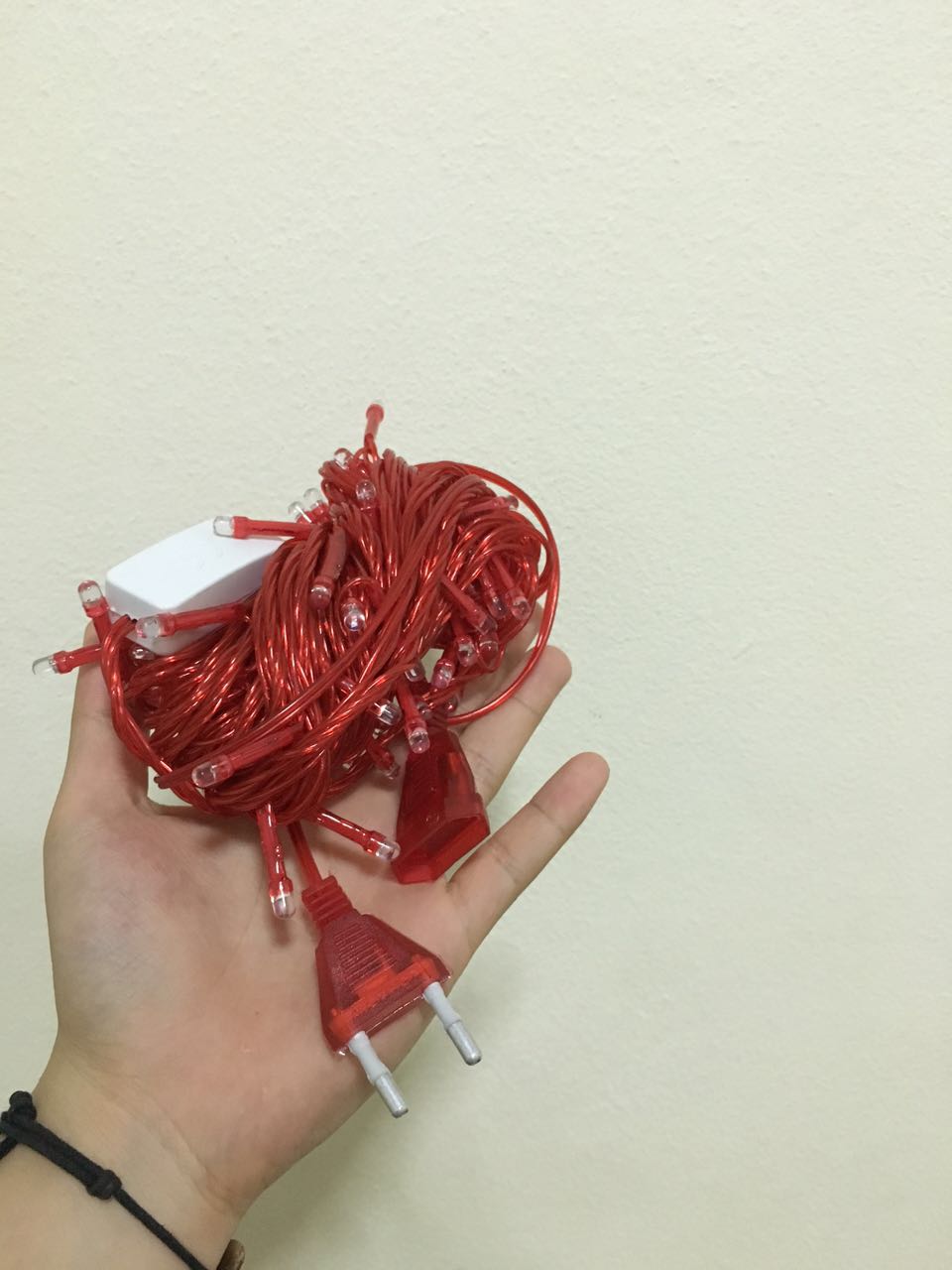ไฟกระพริบ led ไฟหิ่งห้อย ไฟประดับ 50 led : สลับสี (สายสีแดง) / String light led 50 led: RGB (Red cable)