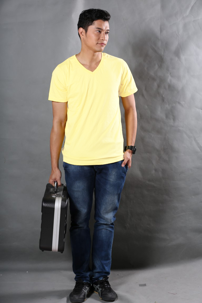 เสื้อยืด คอวี แขนสั้น สีเหลืองพาสเทล Size XL
