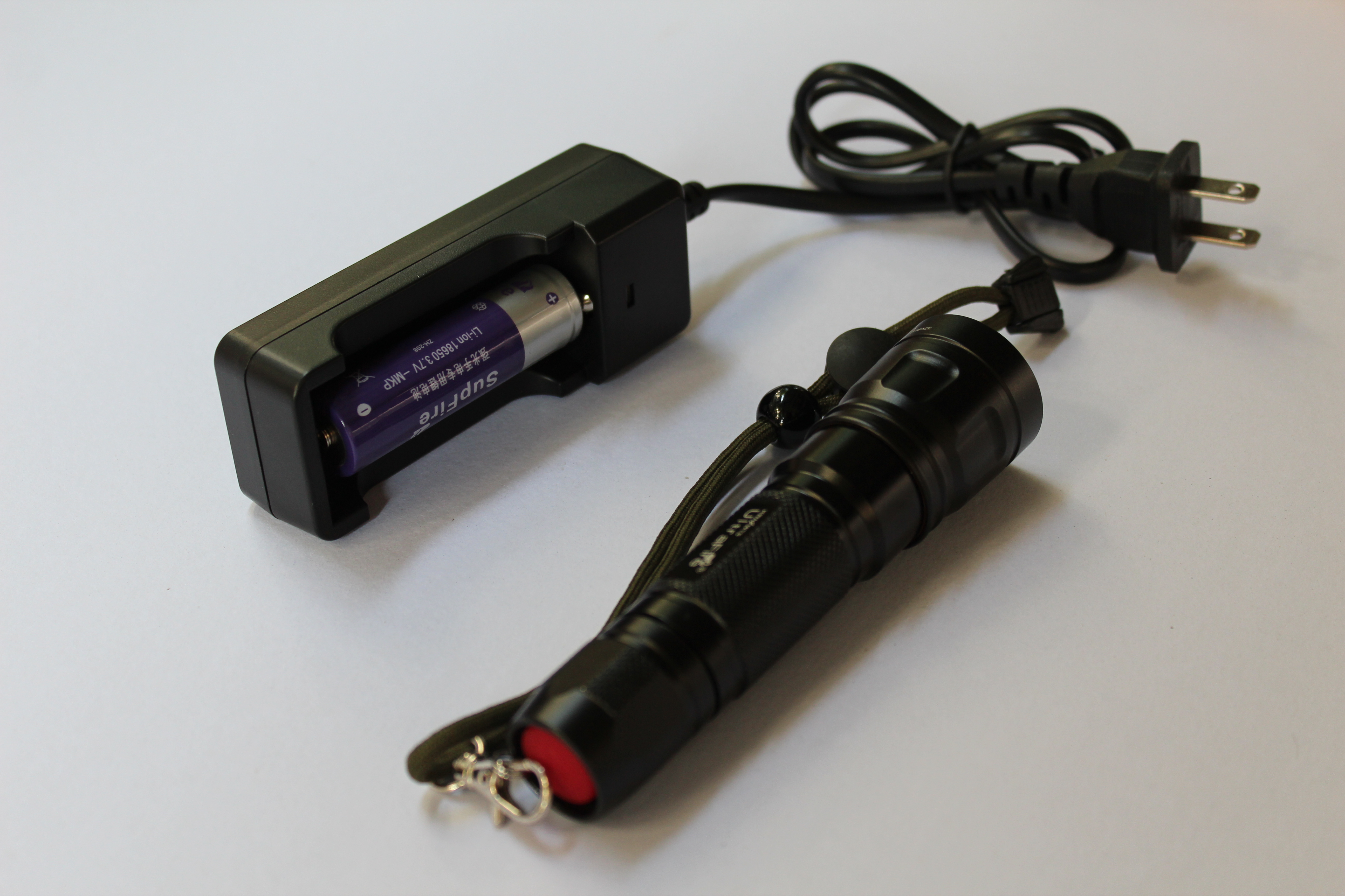 ไฟฉายพกพาแรงสูง Cree LED ชนิด T6 2 (U2)