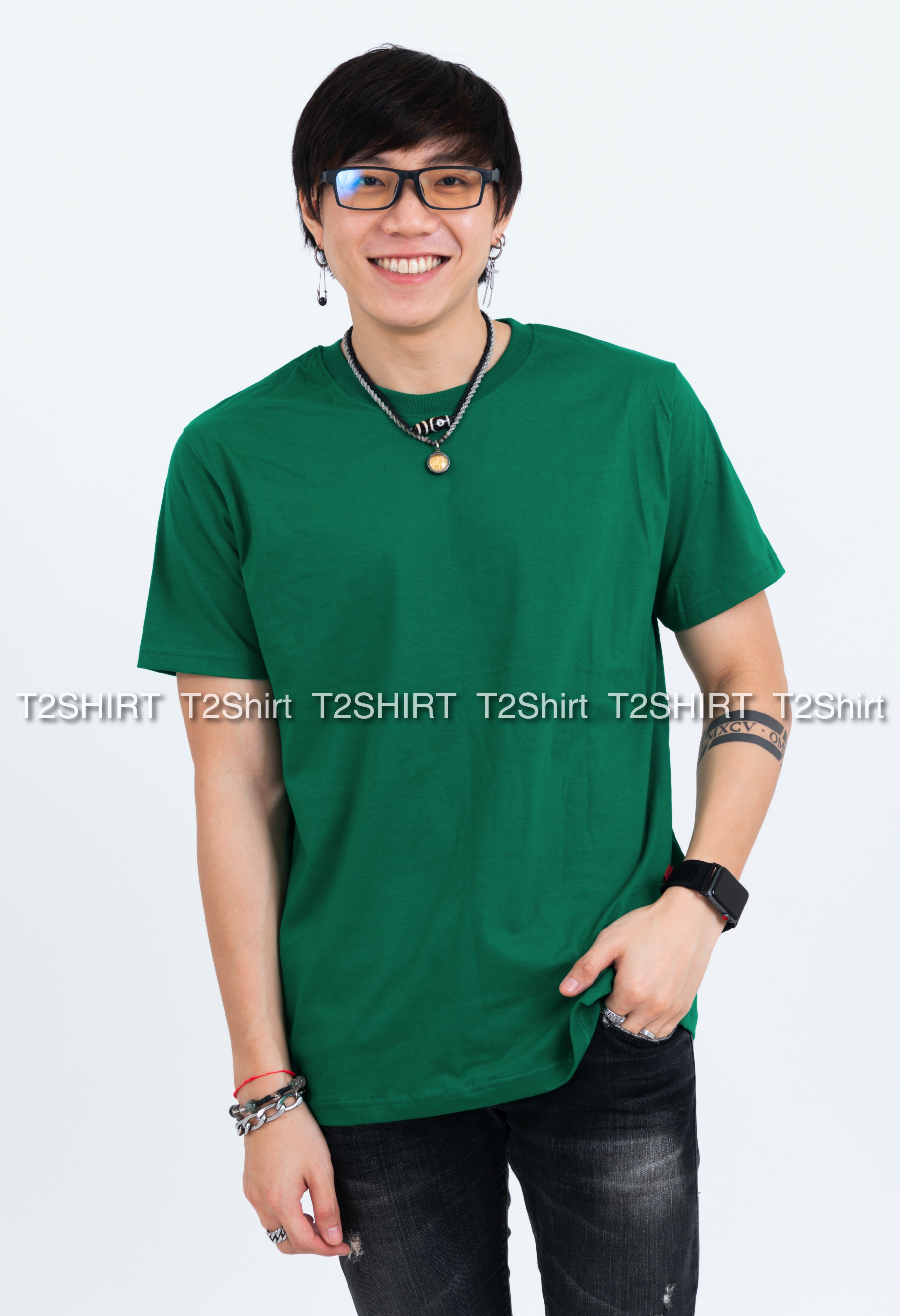 เสื้อยืด คอกลม แขนสั้น สีเขียวใบไม้ Size M