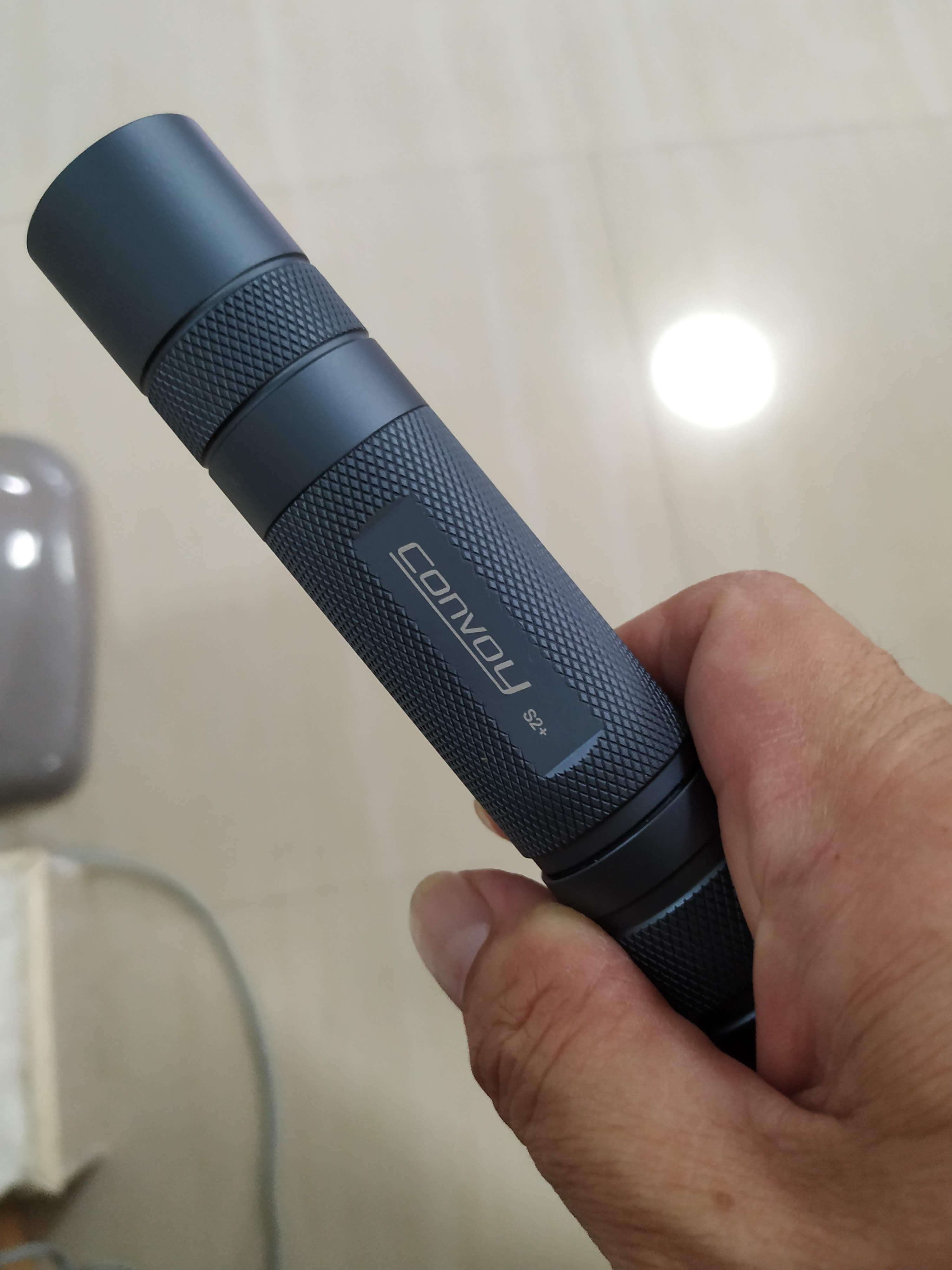 ไฟฉายพกพาคุณภาพสูง Convoy รุ่น S2+ Titanium Luminus SSST20 led 6500K