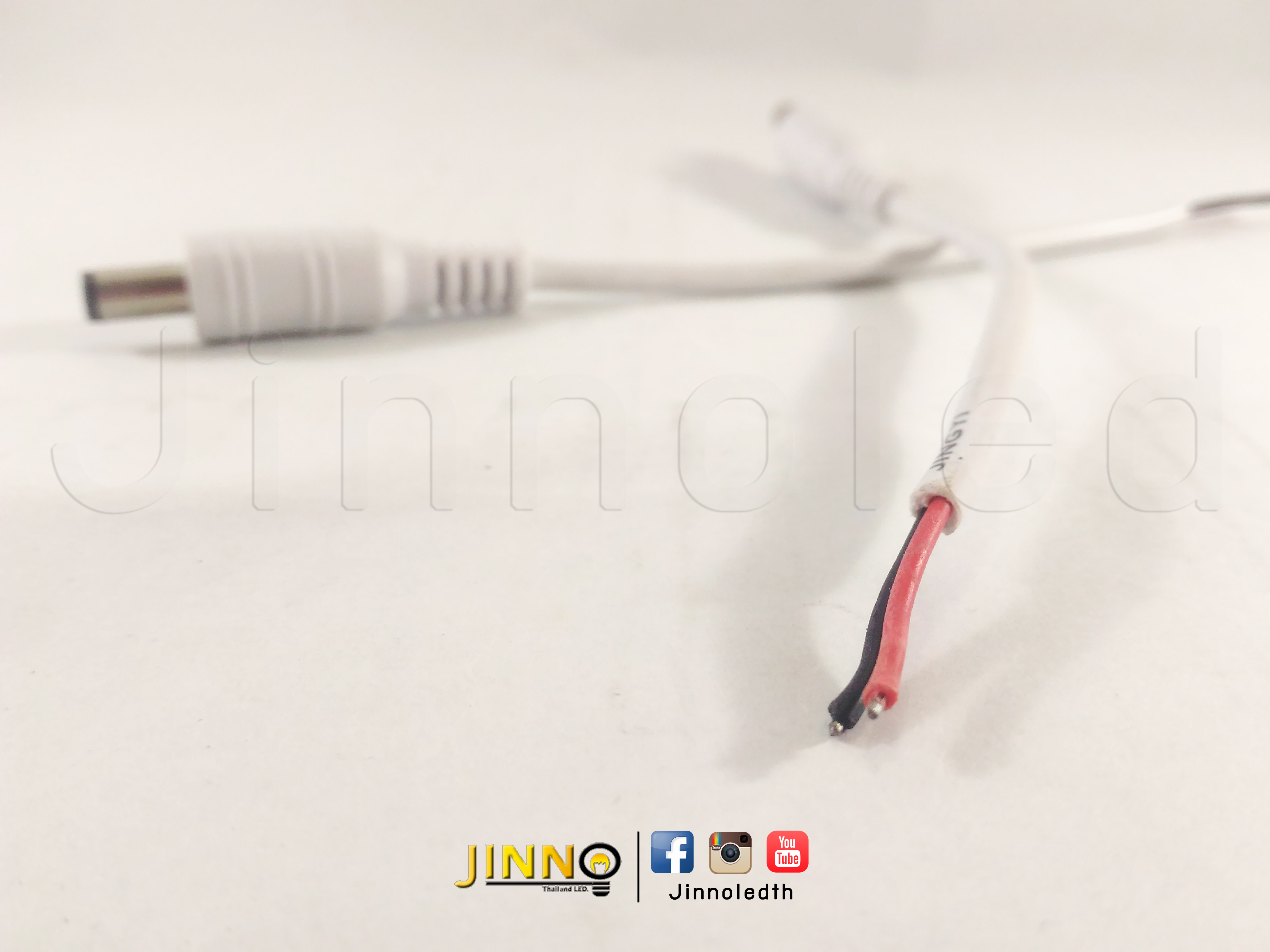 คอนเน็คเตอร์ไฟริบบิ้น : ตัวผู้ / Connector adapter strip light 12v