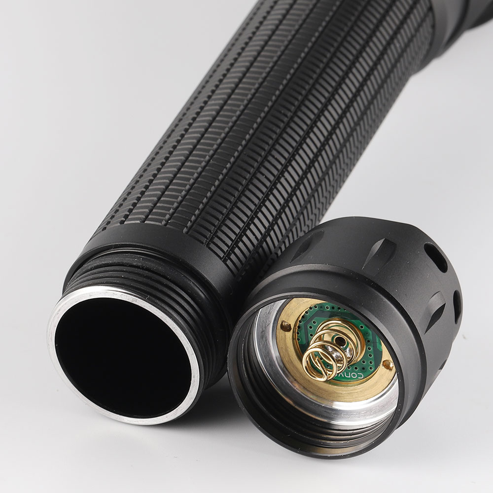 ไฟฉายแรงสูงขนาดใหญ่ แสงสว่างไกล Convoy L7 SBT90.2 Black