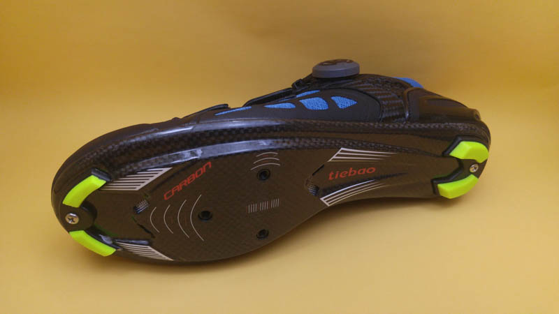 รองเท้า Tiebao พื้นคาร์บอน