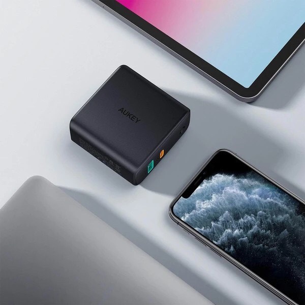 Adapter Aukey PA-D3 60W Dynamic USB-C Power Delivery หัวปลั๊กชาร์จเร็ว 60W และ ช่อง AiPower Fast Charge รุ่น PA-D3