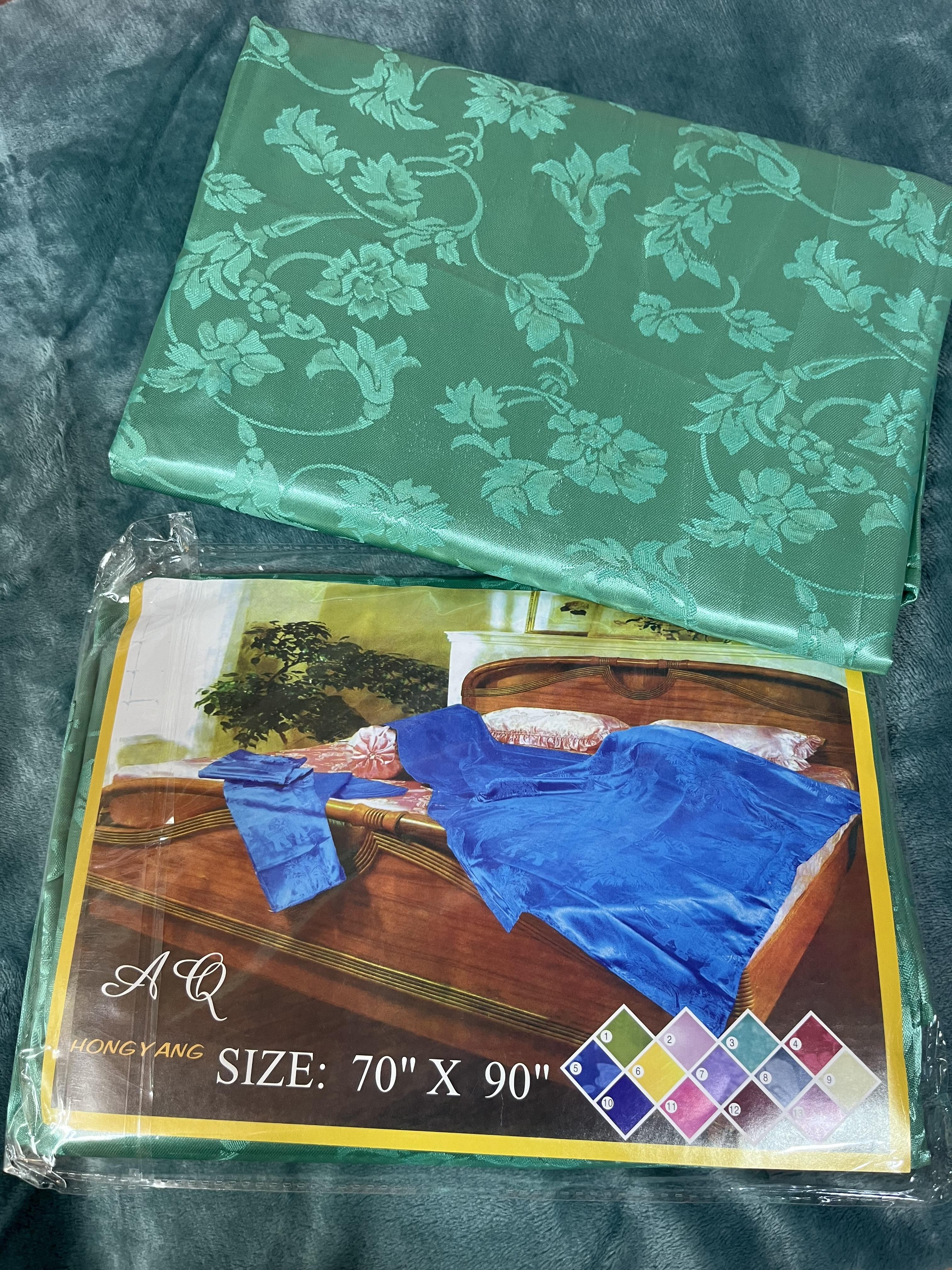 ผ้าห่มผ้าแพร 6 ฟุต ห่มแล้วเย็นสบาย ผ้าลื่น นิ่ม สีสวยสด