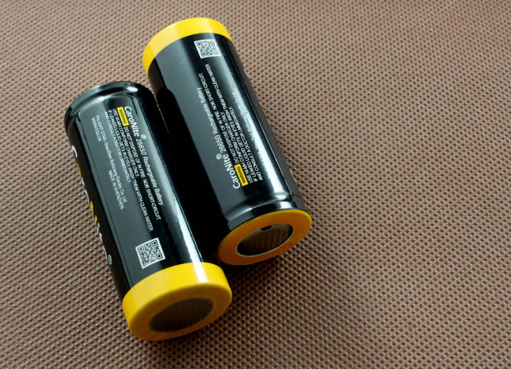 ไฟฉายแรงสูง แบบพกพาขนาดใหญ่ Convoy L6 รุ่นสีเงิน