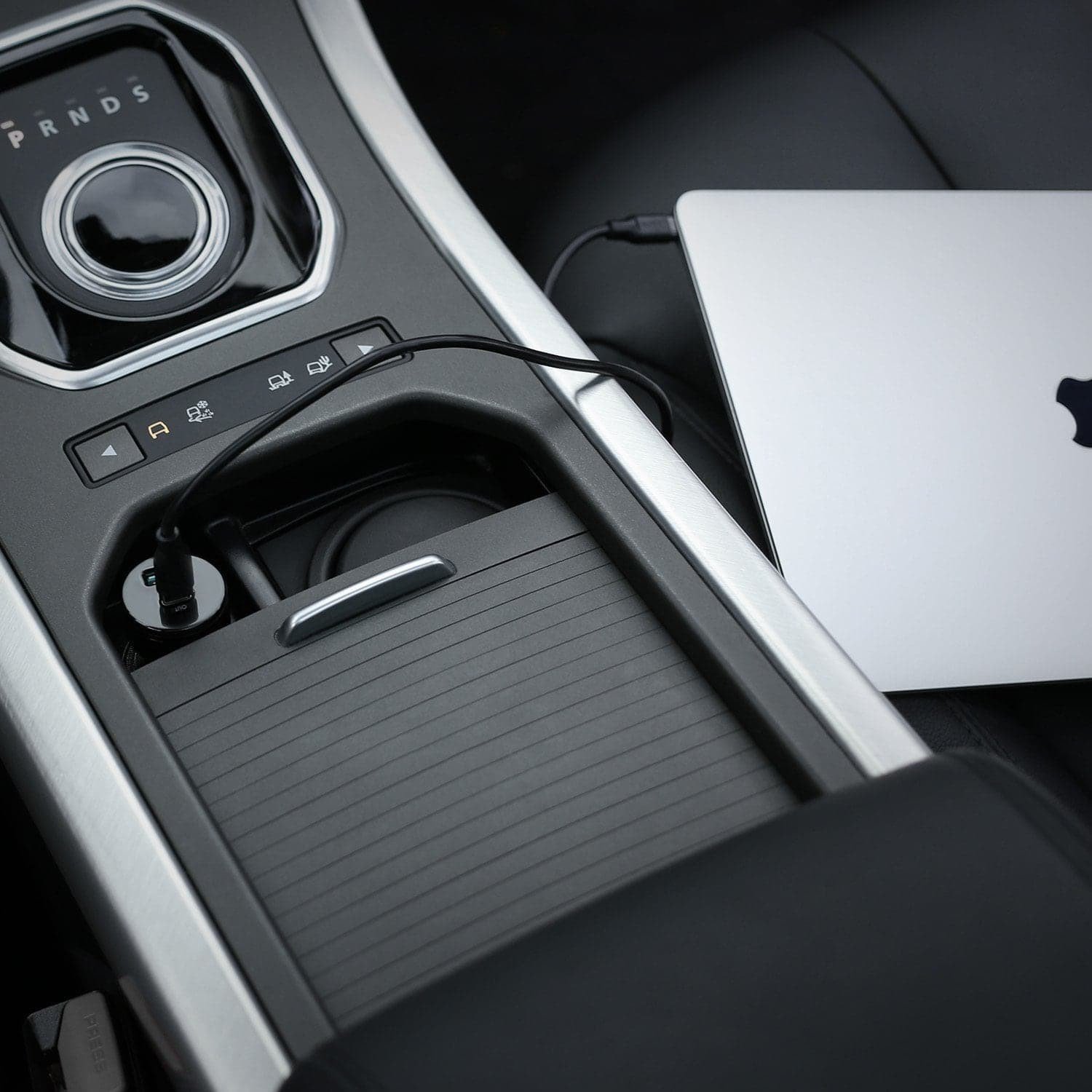 ที่ชาร์จในรถ Aukey Car Charger with PD 27W Power Delivery 2.0 + AiPower