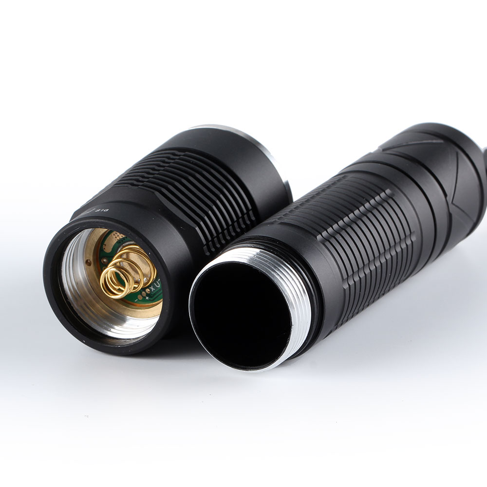 ไฟฉายแรงสูงขนาดเล็ก Convoy S16 หลอด KW CULPM1.TG 8A 24 W