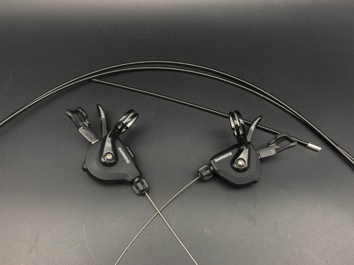 มือเกียร์ 105 สำหรับใส่แฮนด์ตรง 11 speed (SL-RS700)