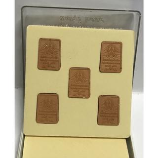 พระพุทธเจ้า 5 องค์ ที่ระลึกในงานผูกพัทธสีมา วัดบัวขวัญ พระอารามหลวง จ. นนทบุรี พ.ศ. 2559