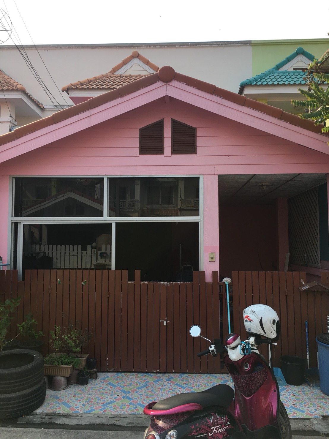 ทาวน์เฮาส์ 2 ชั้น หมู่บ้านวศิน เนื้อที่ 21.7 ตรว.(ปทุม137)