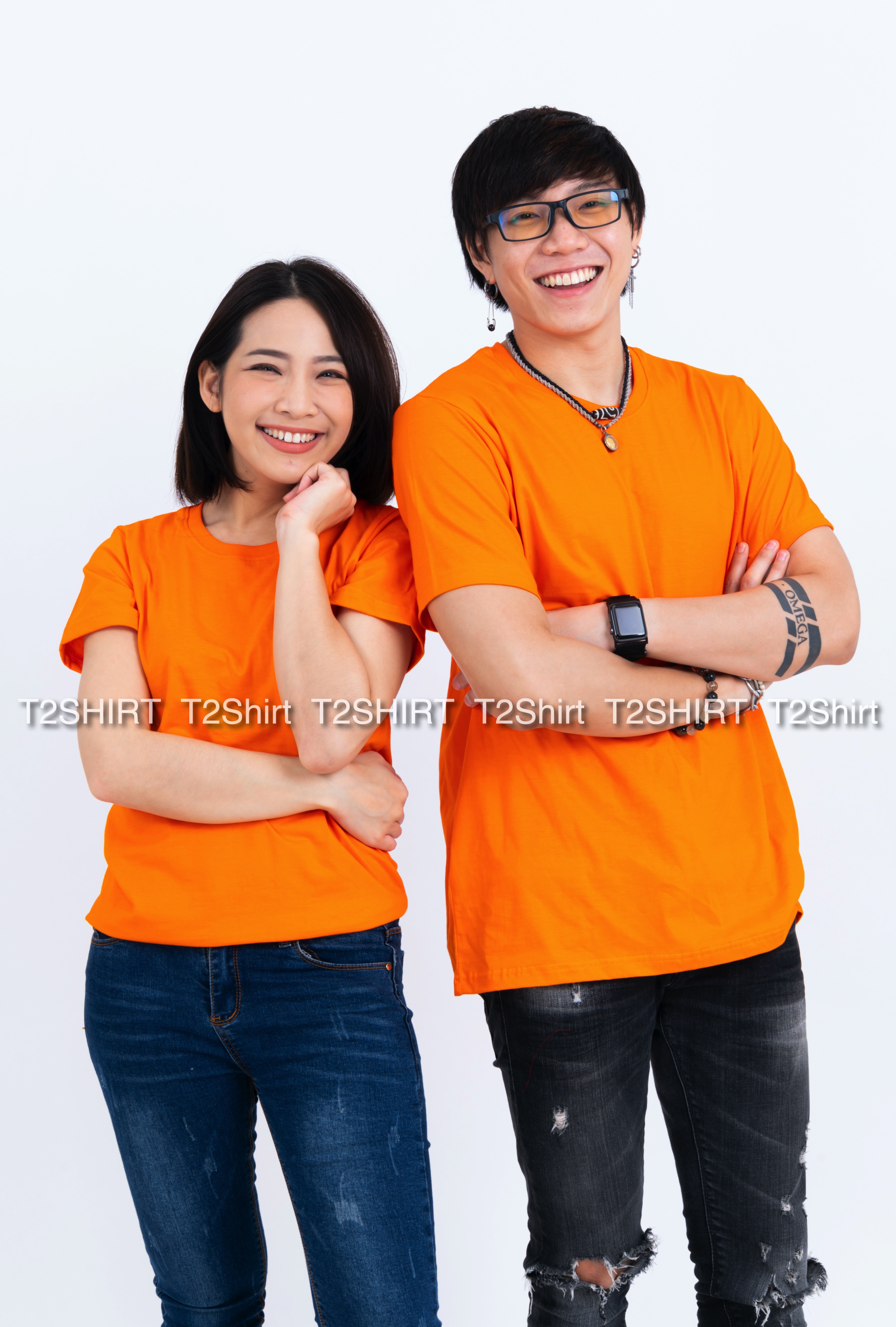เสื้อยืด คอกลม แขนสั้น สีส้ม Size L