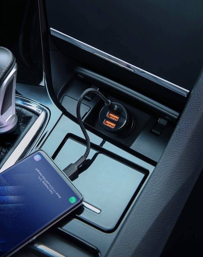 ที่ชาร์จในรถ Aukey PowerAuto 36W Power Delivery Car Charger ชาร์จเร็ว QC 3.0 2 ช่อง ชาร์จเร็ว Power Delivery 1 ช่อง รุ่น CC-Y16