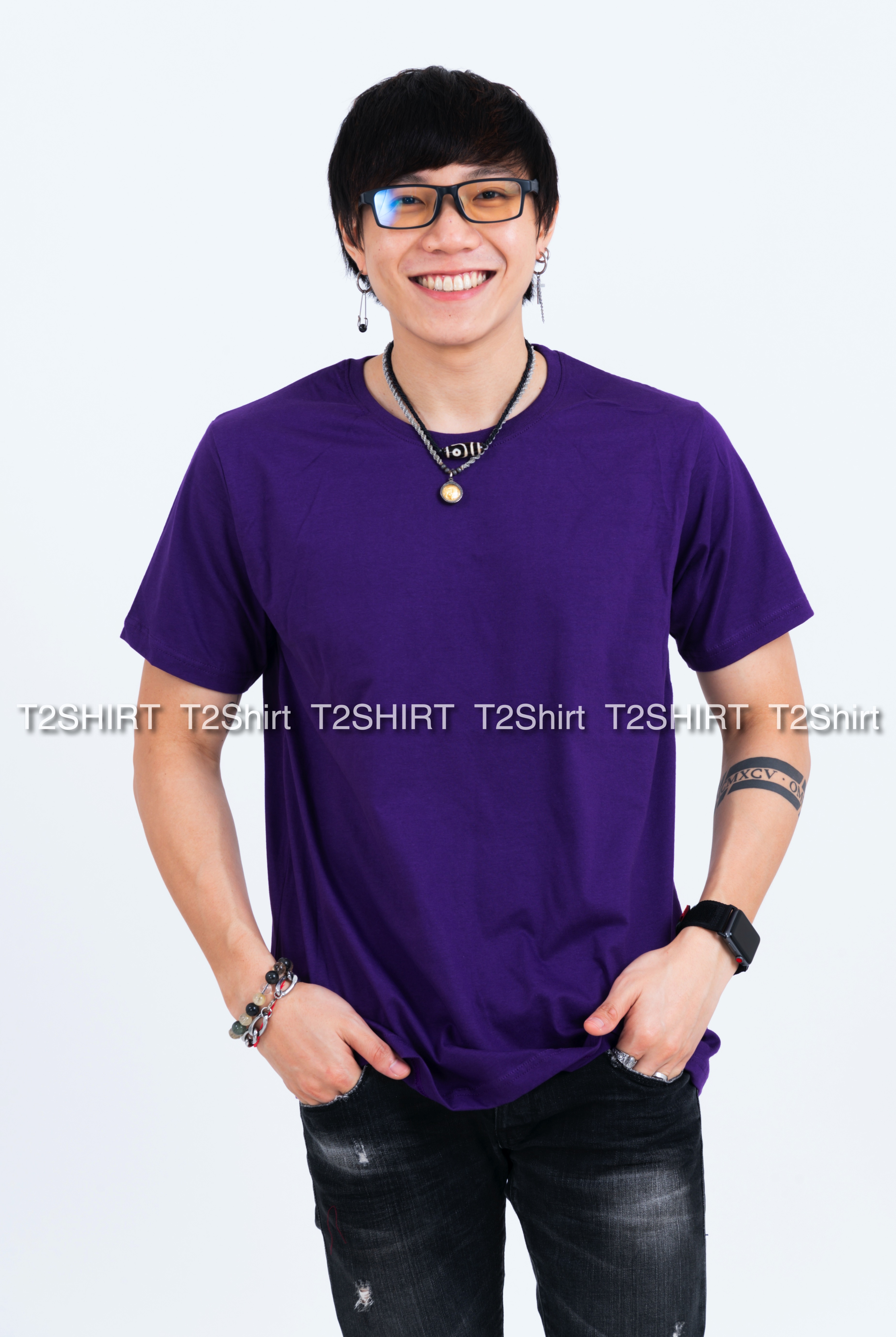 เสื้อยืด คอกลม แขนสั้น สีม่วงเข้ม Size M
