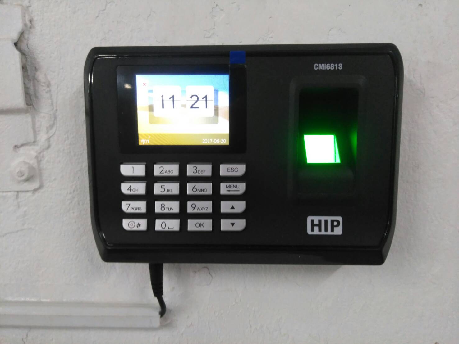 เครื่องสแกนลายนิ้วมือ cmi681s
