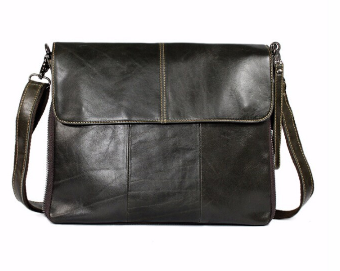 กระเป๋าสะพาย Jarvoz - M (Marrant) - สี Black (ดำเงา)