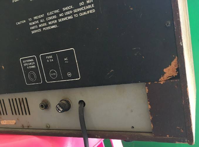 วิทยุเทปตั้งโต๊ะธานินทร์ รุ่น TCR-3324 แนววินเทจ