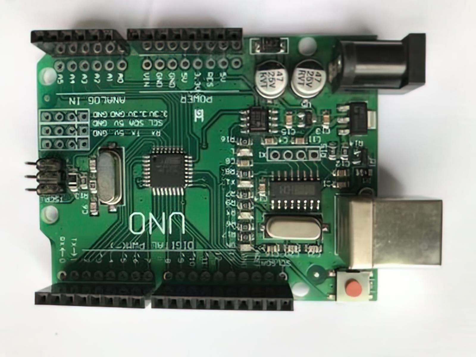 Green Arduino UNO R3 SMD บอร์ดเขียว พร้อมก้างปลาและสาย USB