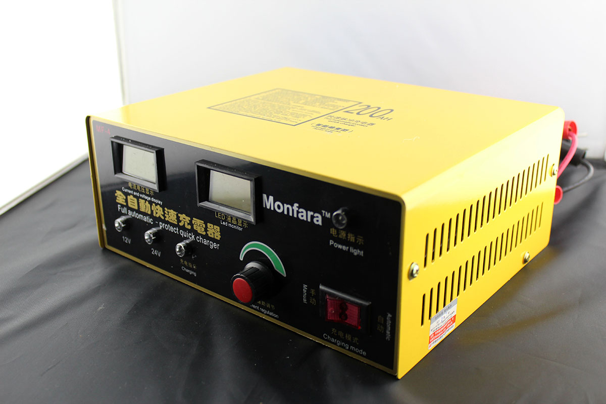 เครื่องชาร์จแบตเตอรี่รถยนต์ ขนาดใหญ่ Monfara MF-4