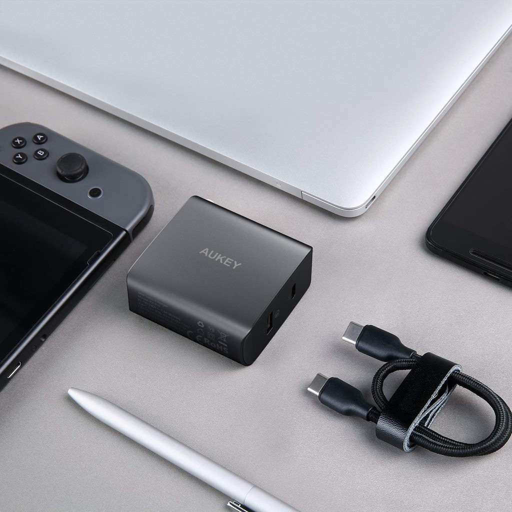 Adapter ที่ชาร์จ Aukey 2 Port USB C Wall Charger with Quick Charge 3.0 and Power Delivery 2.0 (30W)
