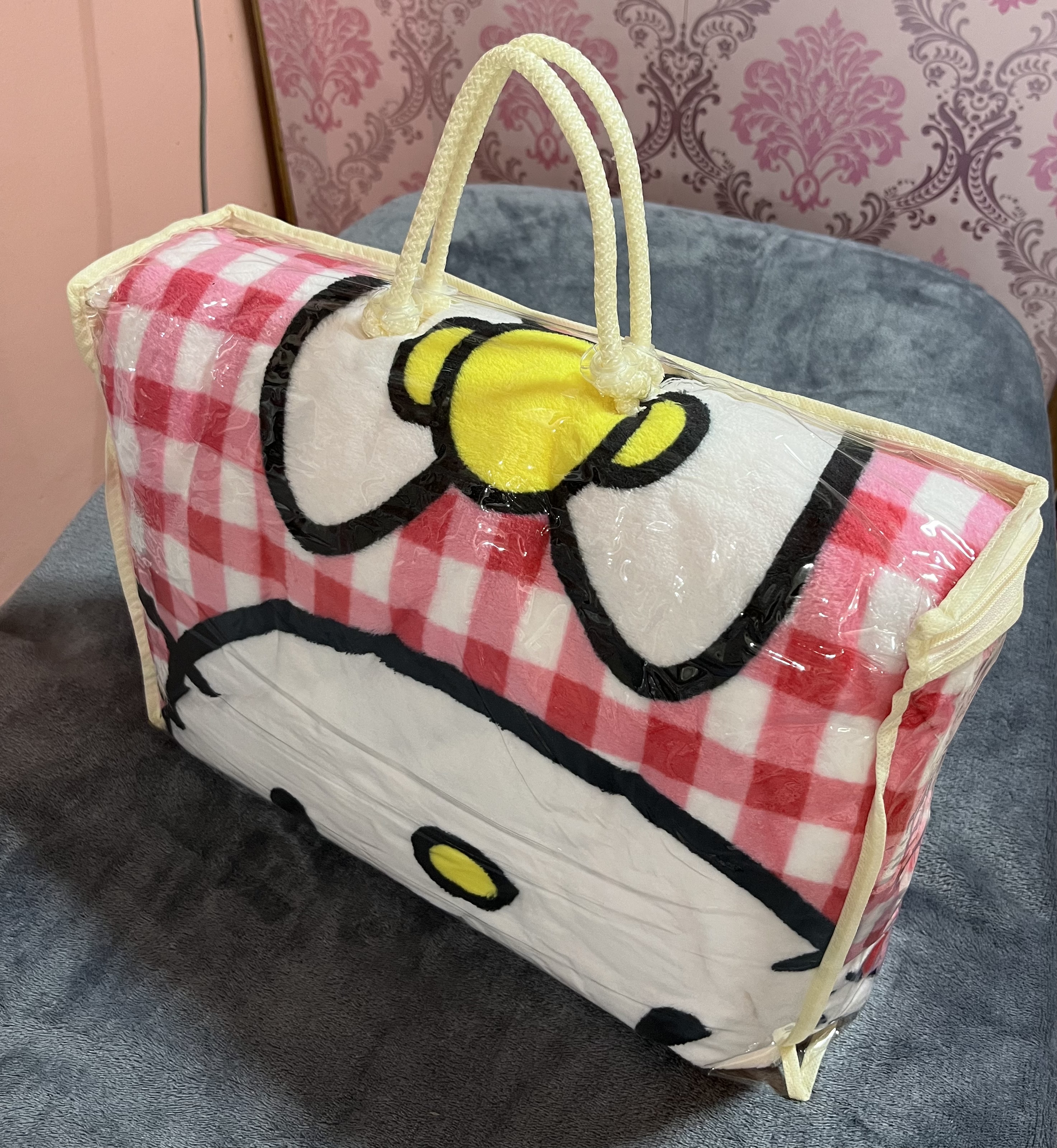 กระเป๋าซิป PVC แบบพลาสติกใส เกรดA คุณภาพอย่างดี เนื้อหนา สวยงาม แข็งแรง ตัดเย็บเรียบร้อย ขอบสีครีม