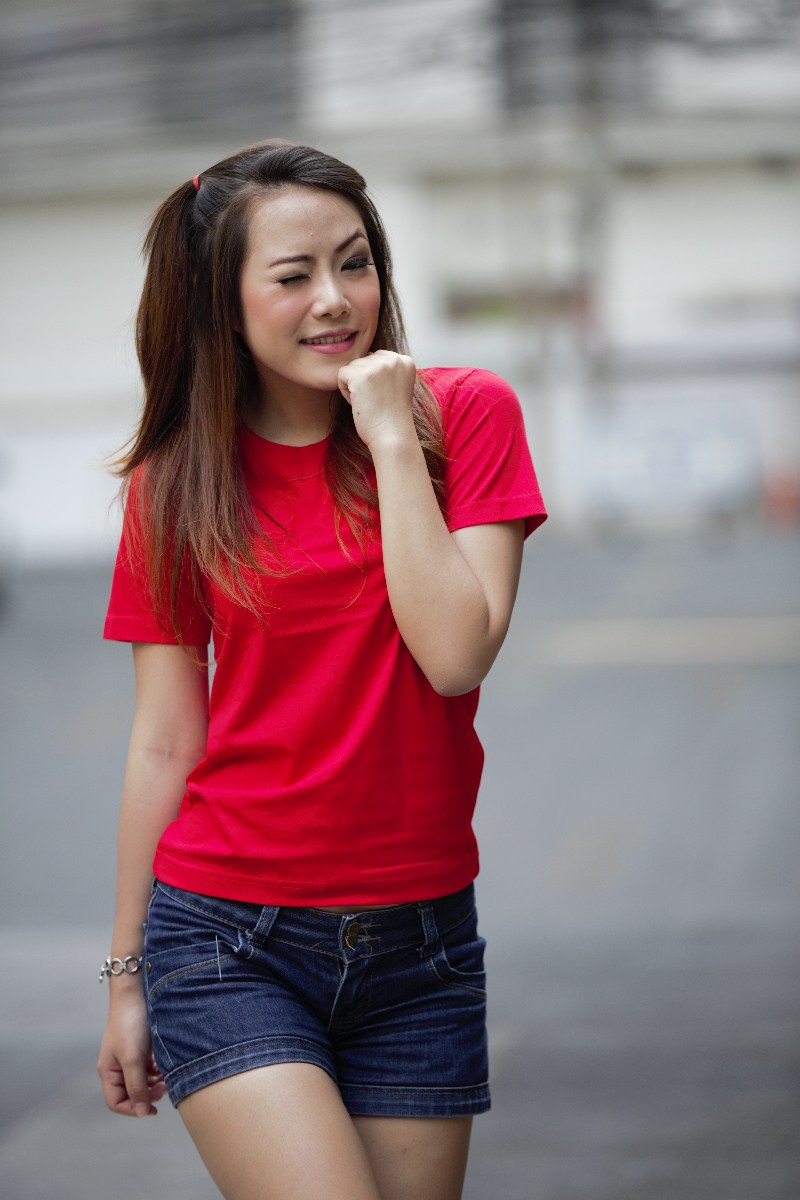 เสื้อยืด คอกลม แขนสั้น สีแดง Size 4XL