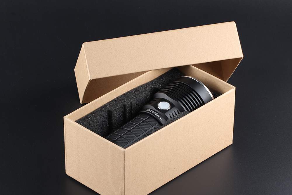 ไฟฉายแรงสูงพกพาขนาดใหญ่รุ่นใหม่ Convoy M4X18A CREE XHP 70.2 4300 LM