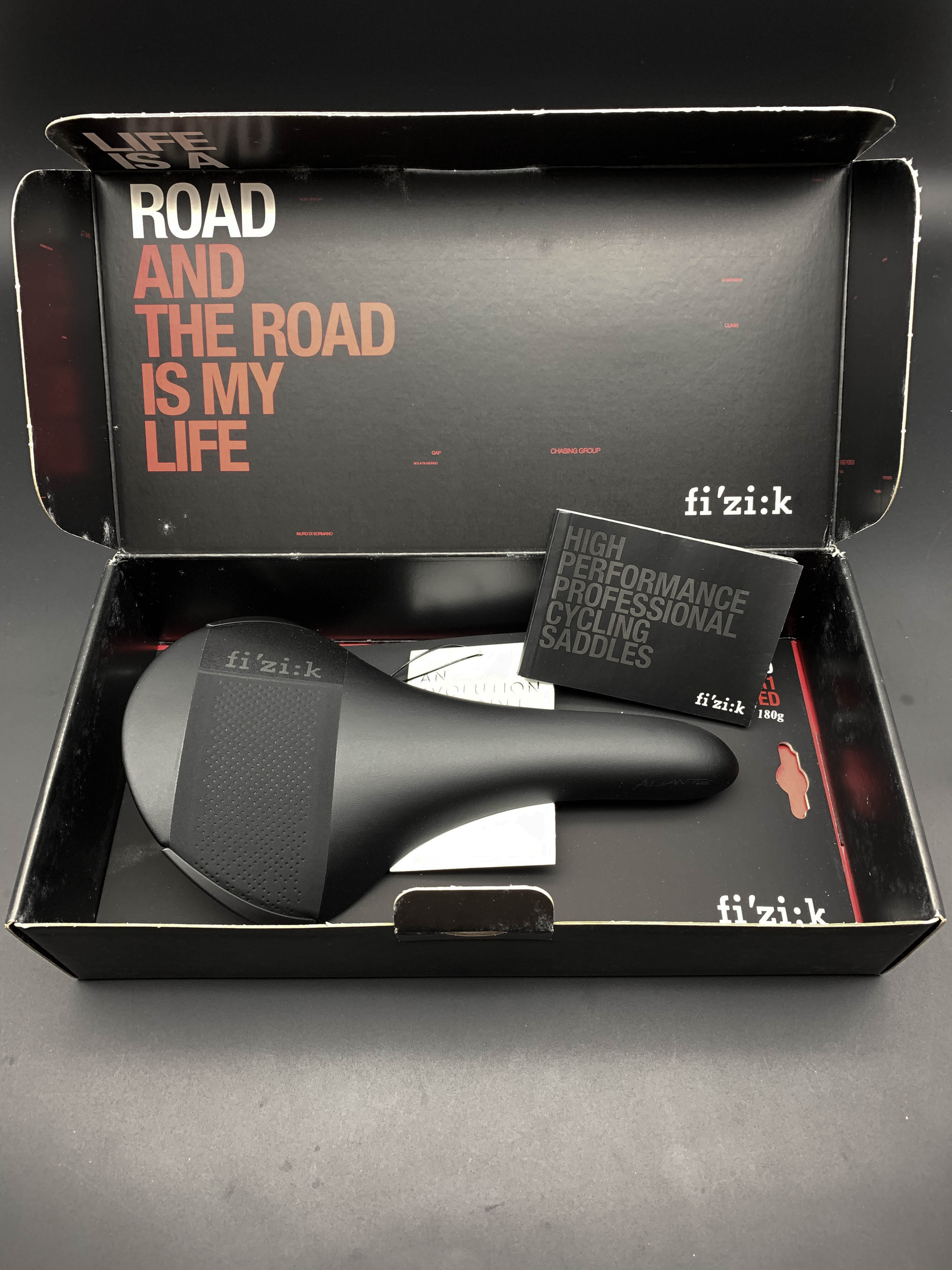 เบาะ Fizik Aliante R1 ราง คาร์บอน Large
