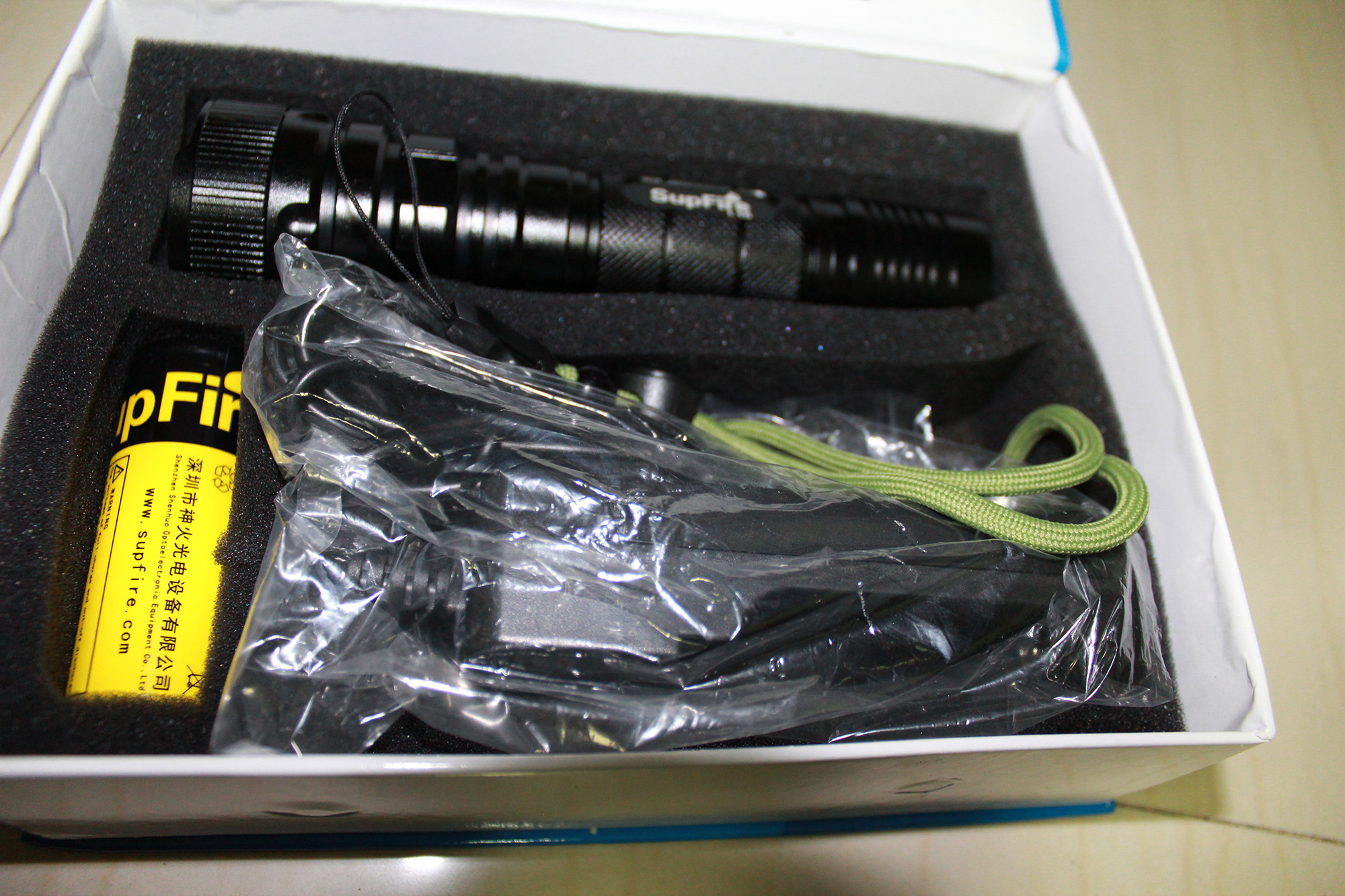 ไฟฉาย Supfire L10 รุ่นส่องไกล