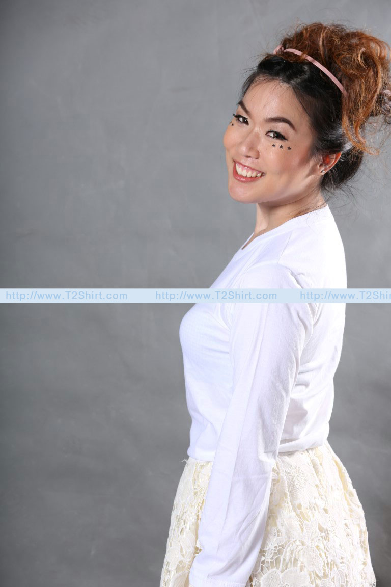 เสื้อยืด คอกลม แขนยาว สีขาว Size S