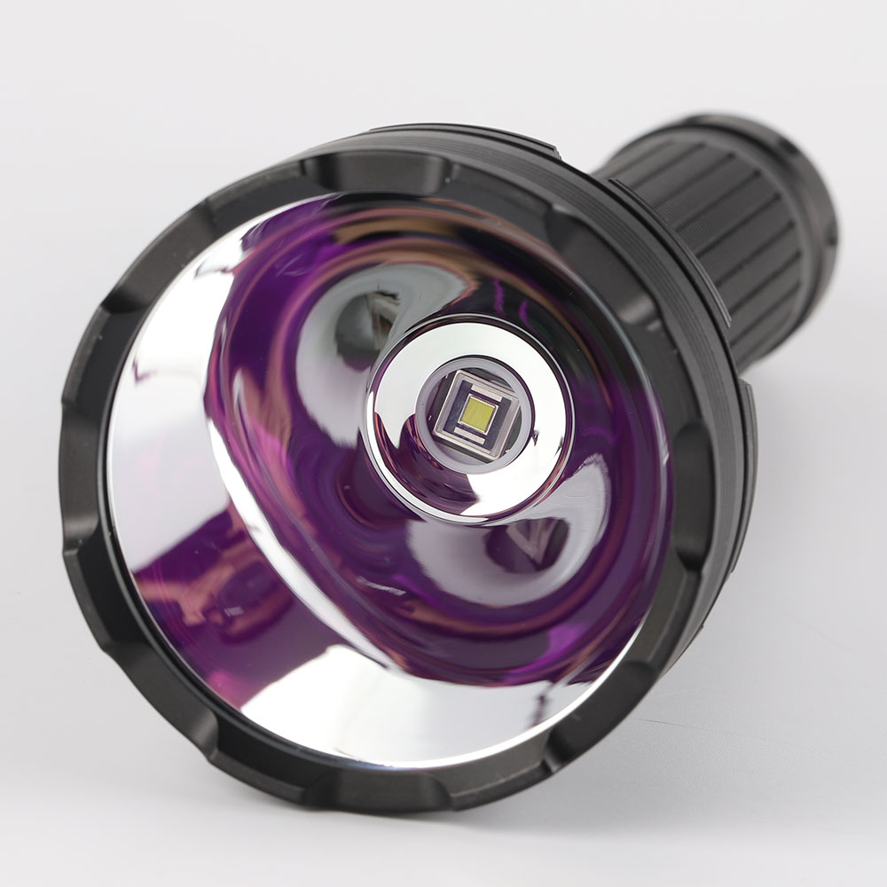 ไฟฉายแรงสูงขนาดใหญ่ แสงสว่างไกล Convoy L7 SBT90.2 Black