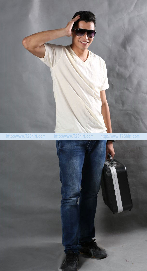 เสื้อยืด คอวี แขนสั้น สีครีม Size 3XL