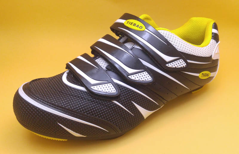รองเท้าจักรยาน Tiebao สีดำ-ขาว