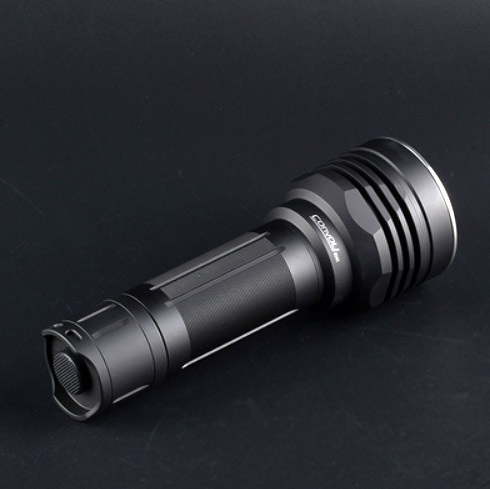 ไฟฉายแรงสูงขนาดกลางรุ่นใหม่ Convoy M26C Black หลอด SST40 , 2300 LM