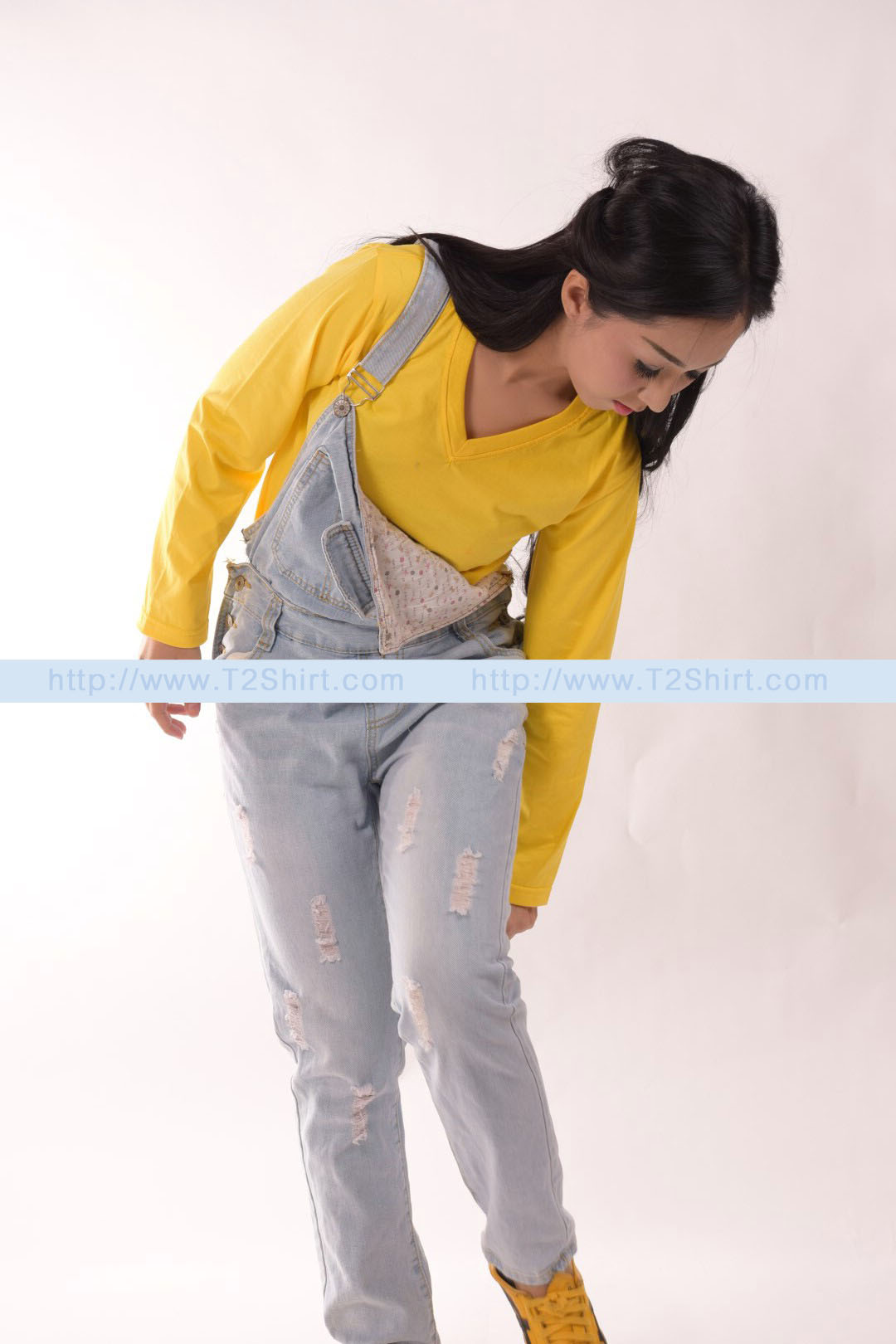 เสื้อยืด คอวี แขนยาว สีเหลือง Size 4XL