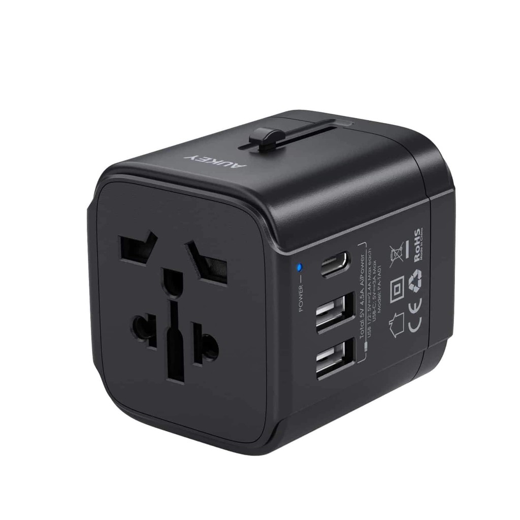 Adapter หัวแปลงปลั๊กไฟ AUKEY Universal Travel Adapter พร้อม ช่อง USB-C และ USB-A สีดำ (PA-TA01)