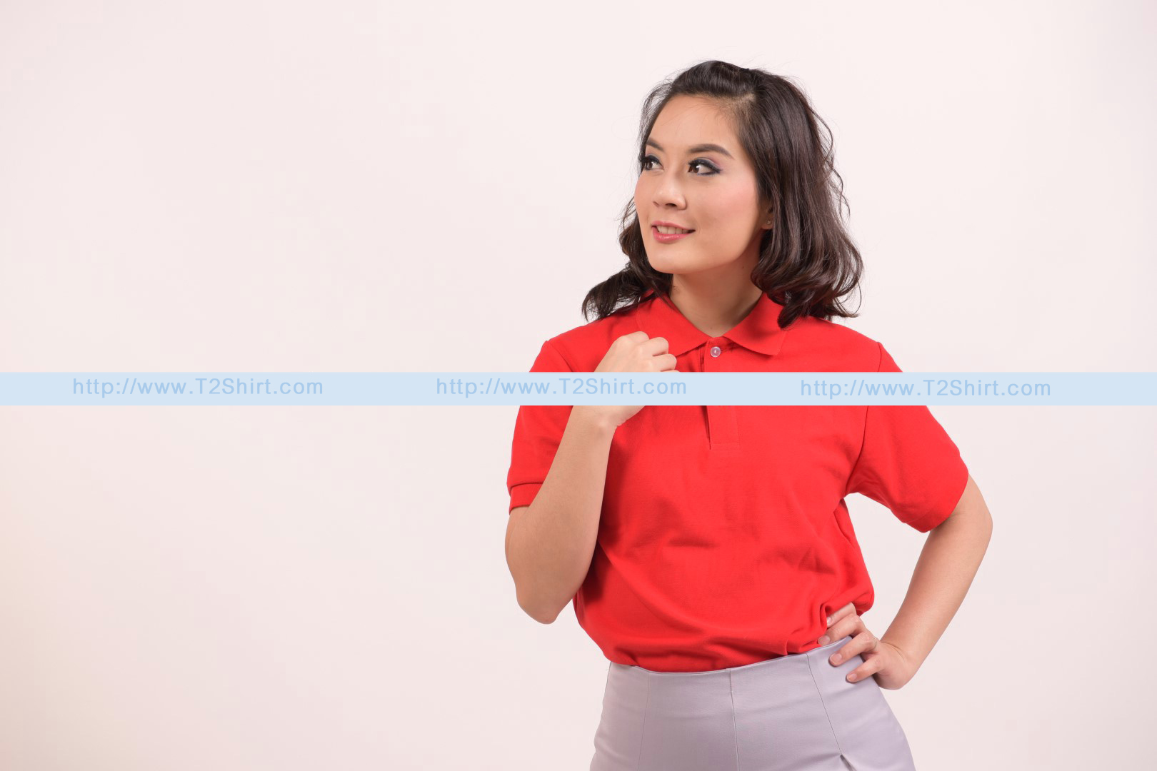 เสื้อโปโล TK แขนสั้น ทรงเว้า (หญิง) สีแดง Size M