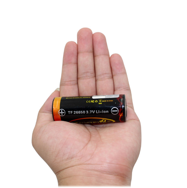 ไฟฉายแรงสูงขนาดกลาง Pioneman U10 Black หลอด SST70 , 4000 LM