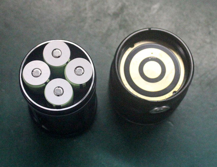 ไฟฉายมือถือแรงสูงชนิดหลอด แบบจับกระชับมือ T6 แบบ 7 หลอด Model : EX7 แบบครบชุด (รวมแบตและที่ชาร์จ)