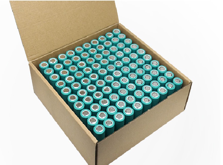 ถ่านชาร์จ 18650 แอมป์เต็ม Li-ion Battery 2600mAh หัวแบน