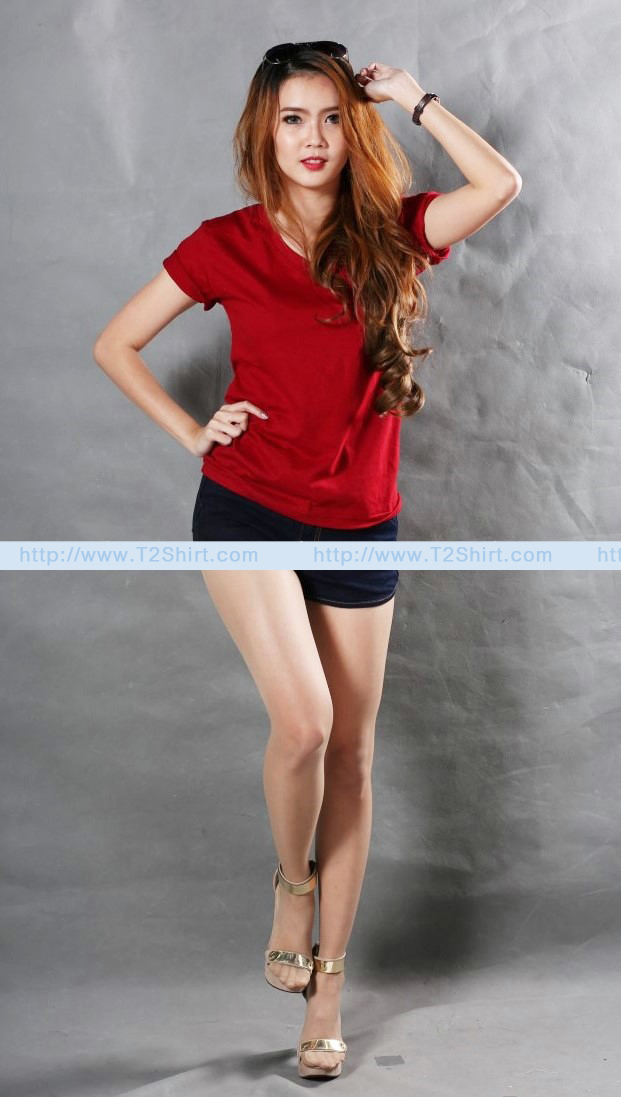 เสื้อยืด คอวี แขนสั้น สีเลือดหมู Size L