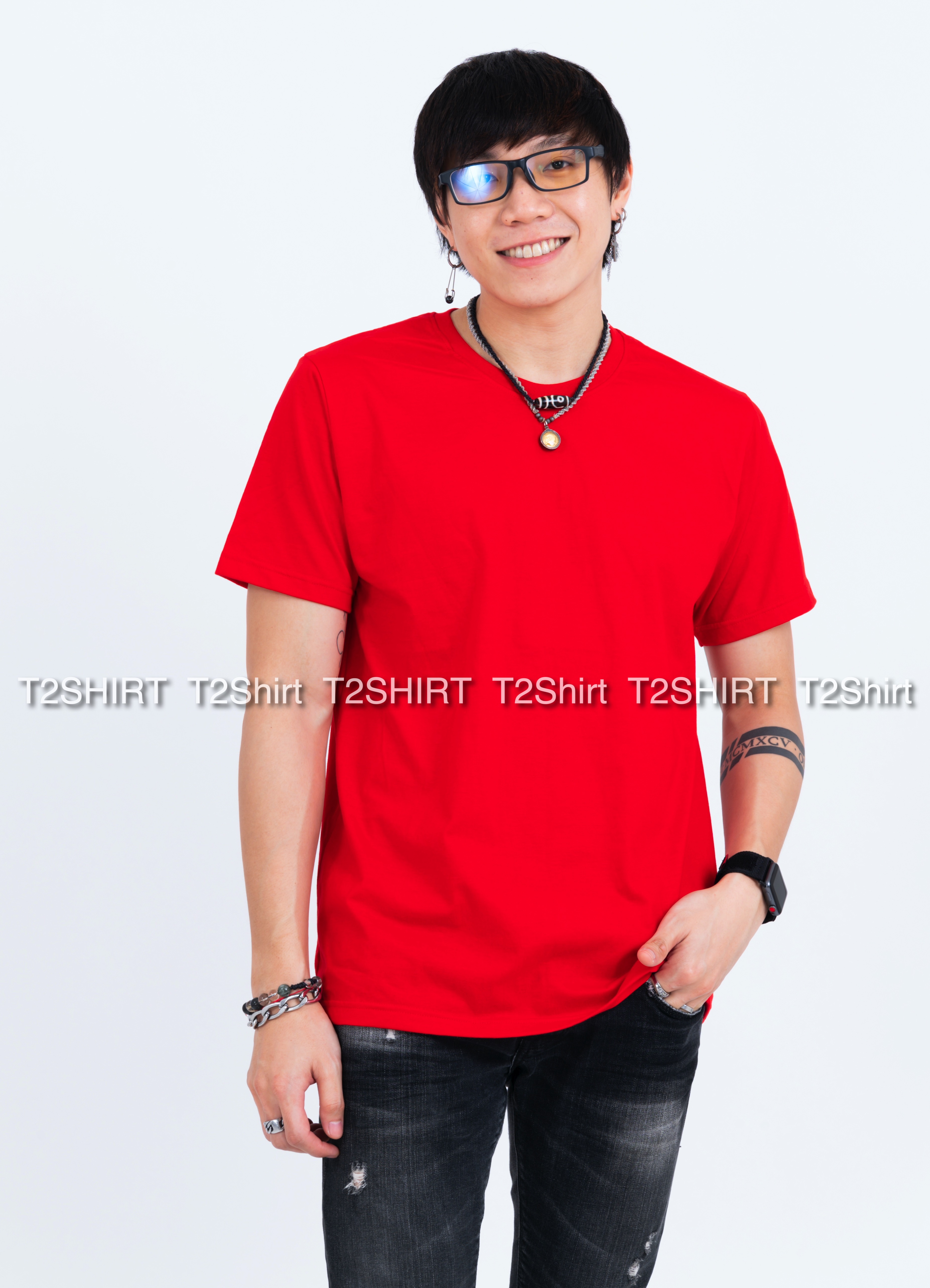 เสื้อยืด คอกลม แขนสั้น สีแดง Size M