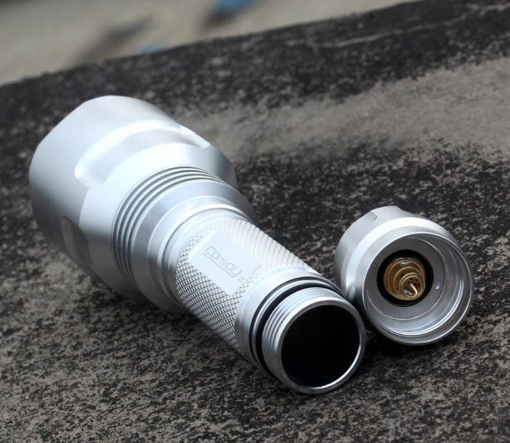 ไฟฉายพกพาคุณภาพสูง Convoy รุ่น C8 XPL Hi version Silver Color