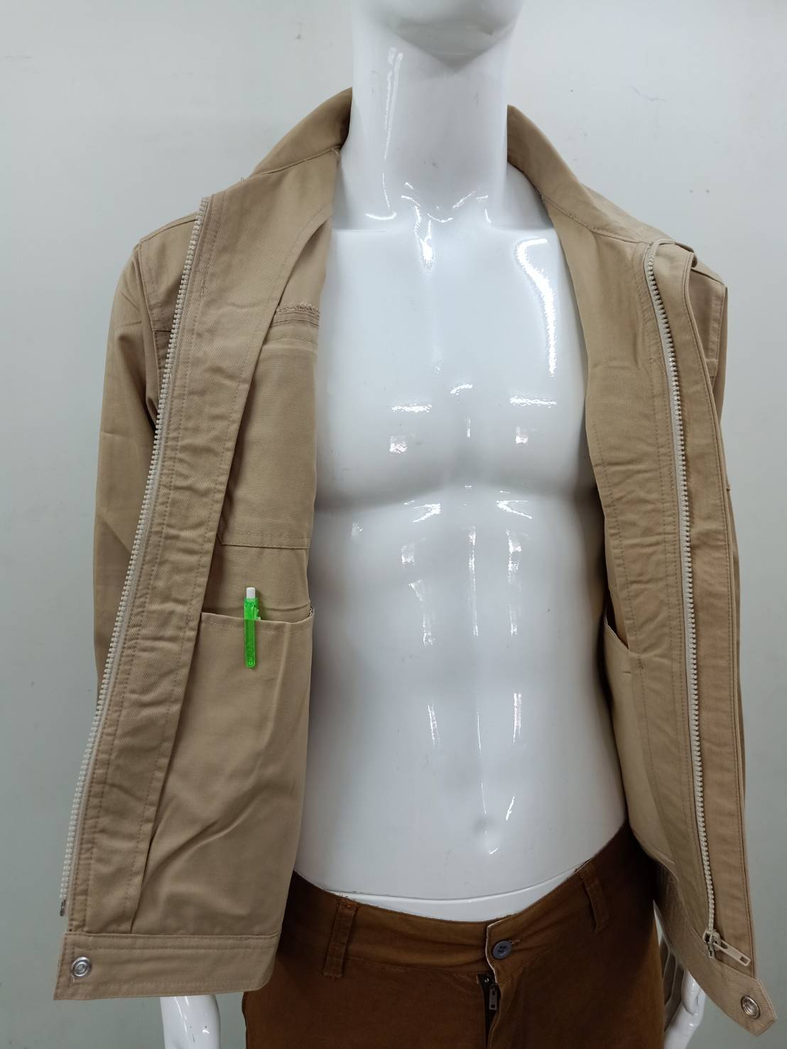 Jacket Casual เสื้อแจ็คเก็ตสำเร็จรูป ใส่สำลอง แจ็คเก็ตชาย แจ็คเก็ตพนักงาน รูปแบบเสื้อแจ็กเก็ตมาตรฐาน. แบบเสื้อแจ็คเก็ตแขนยาว แจ็คเก็ตเนื้อผ้าคอมทวิว