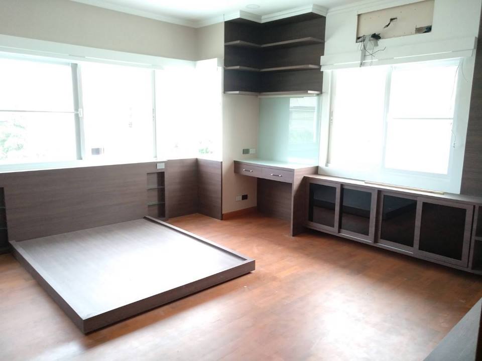 บ้านเดี่ยว 2 ชั้น พื้นที่ : 1 งาน 46.1 ตรว. หมู่บ้านลัดดารมย์ เลขที่ 22/70 ตำบลอ้อมเกร็ด อำเภอปากเกร็ด จังหวัดนนทบุรี ระหัสก.2206