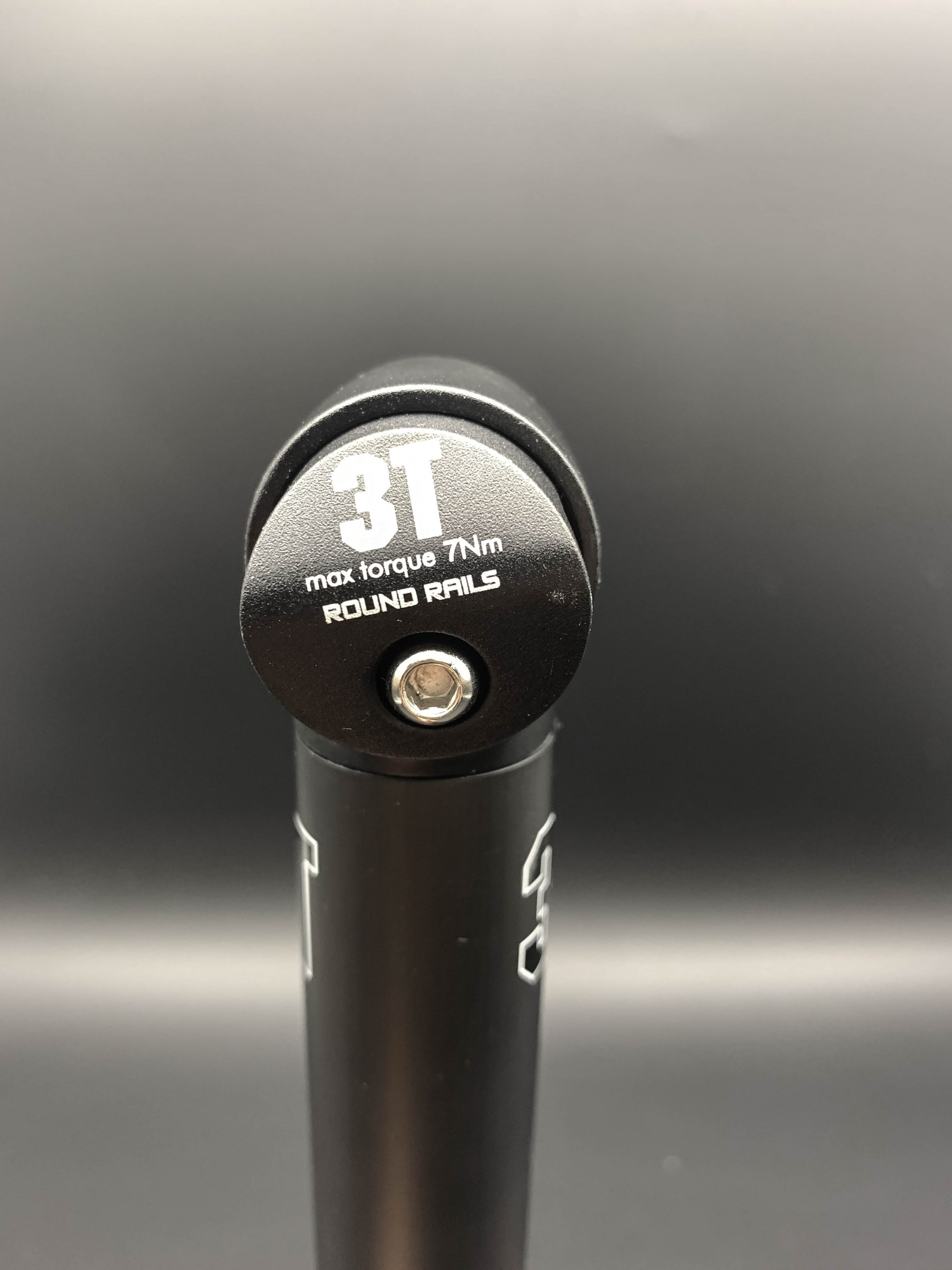 หลักอานคาร์บอน 3T IONIC 0 TEAM