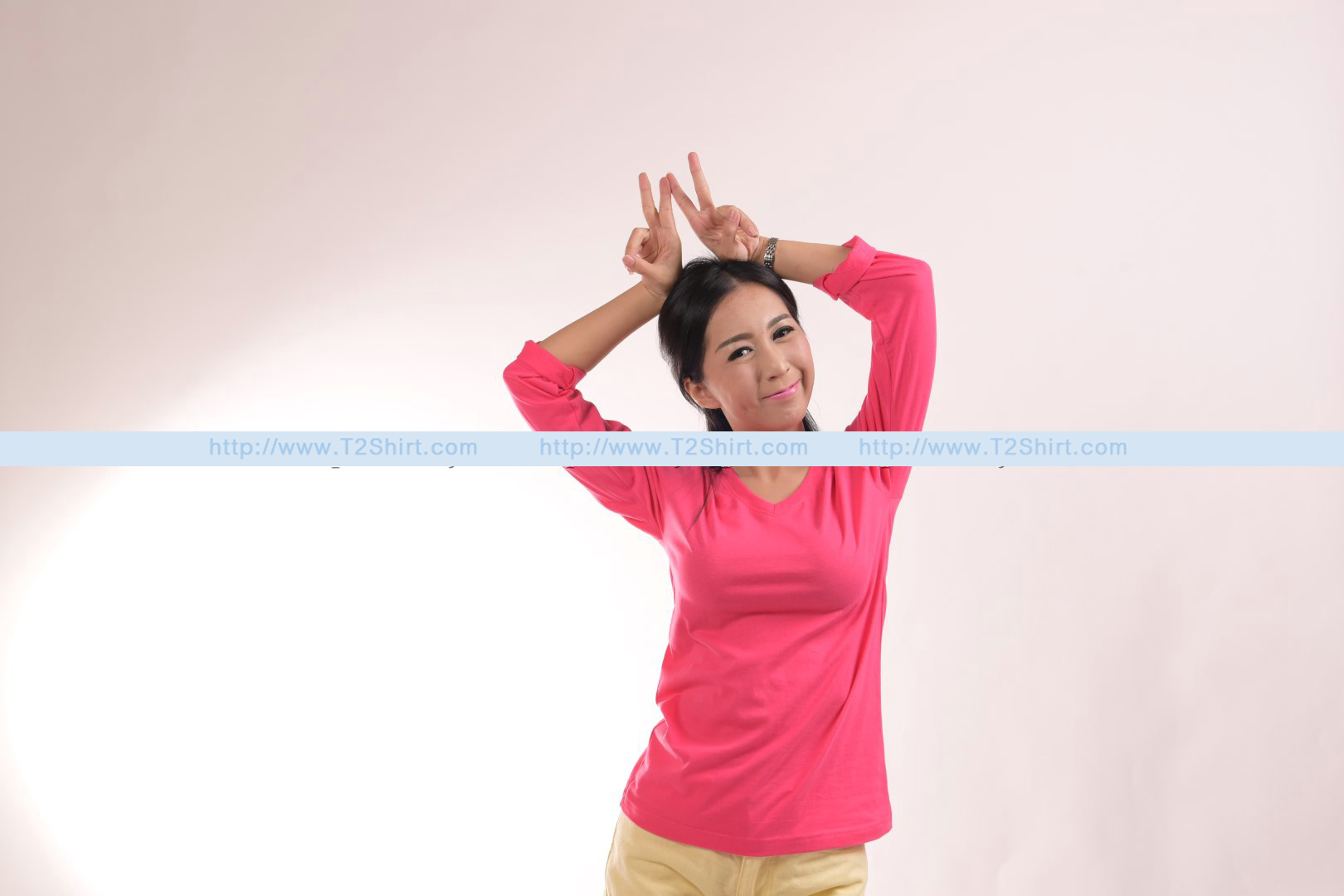 เสื้อยืด คอวี แขนยาว สีชมพู Pinky Size M