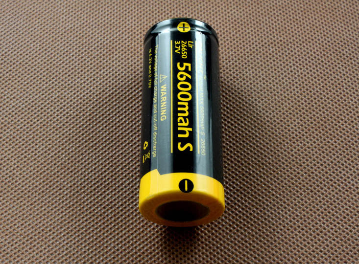 ไฟฉายแรงสูง แบบพกพาขนาดใหญ่ Convoy L6 รุ่นสีเงิน